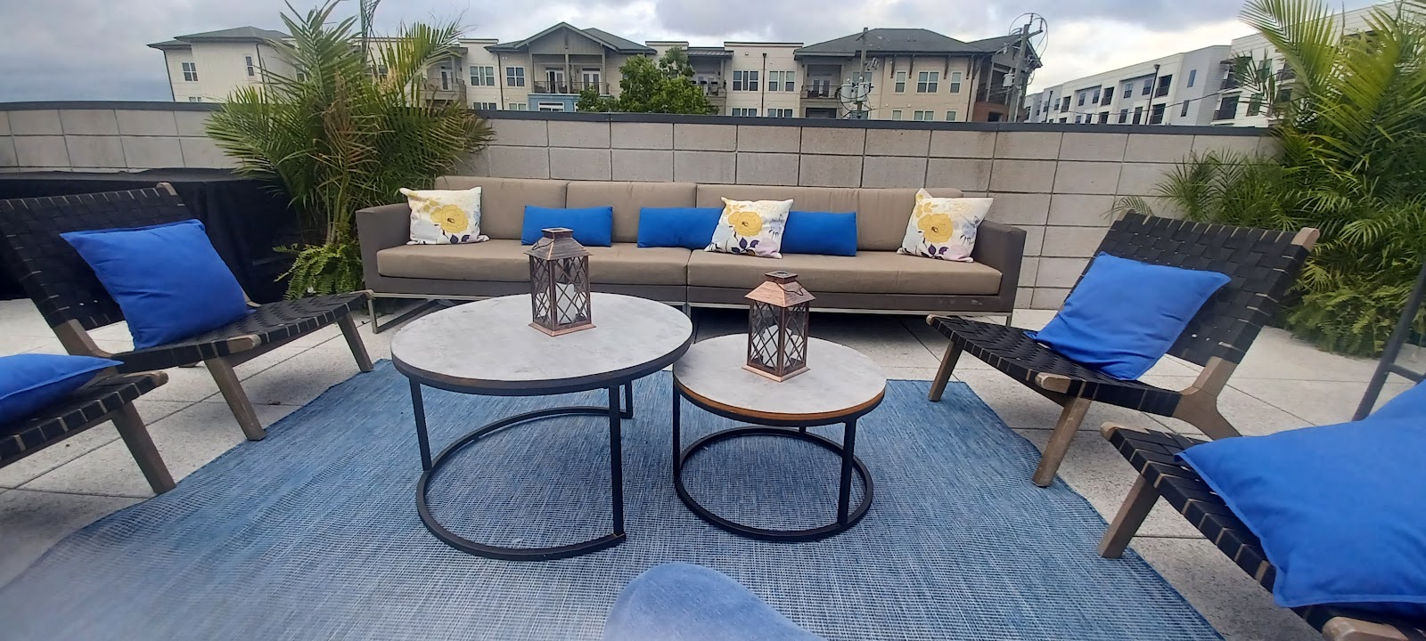 Cloud 9 Rooftop Bar