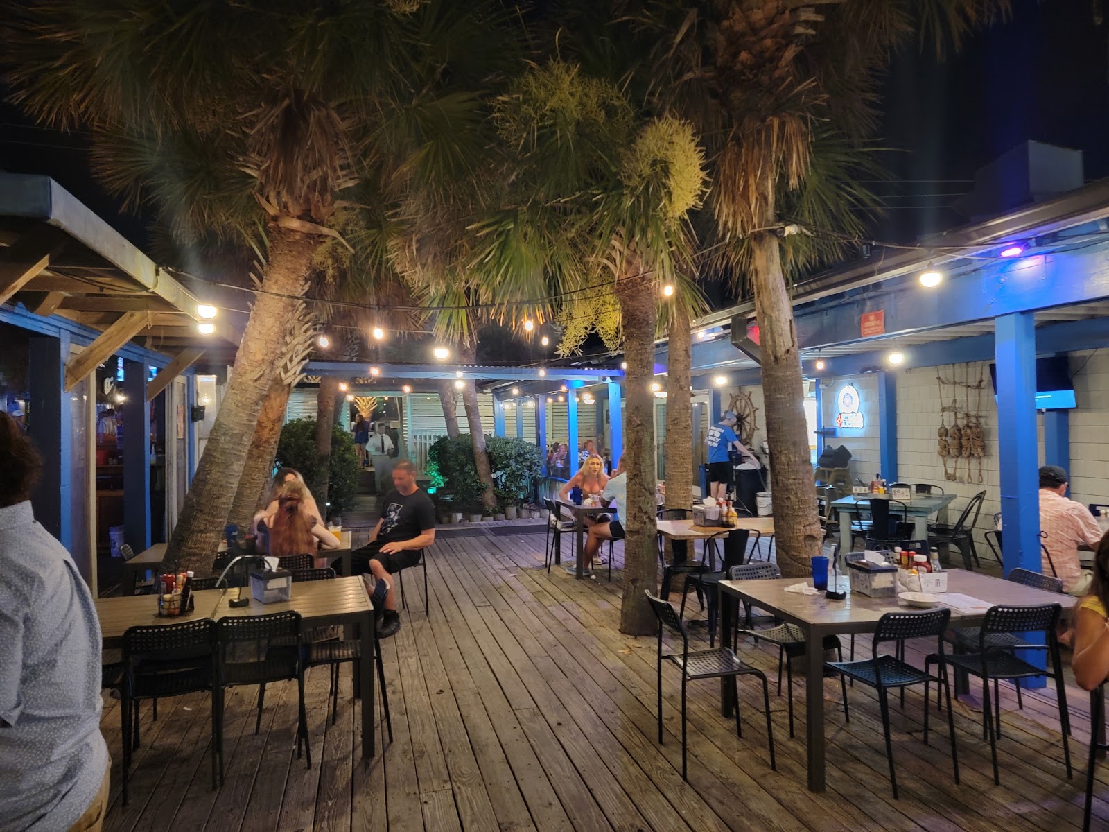 SeaWitch Cafe & Tiki Bar