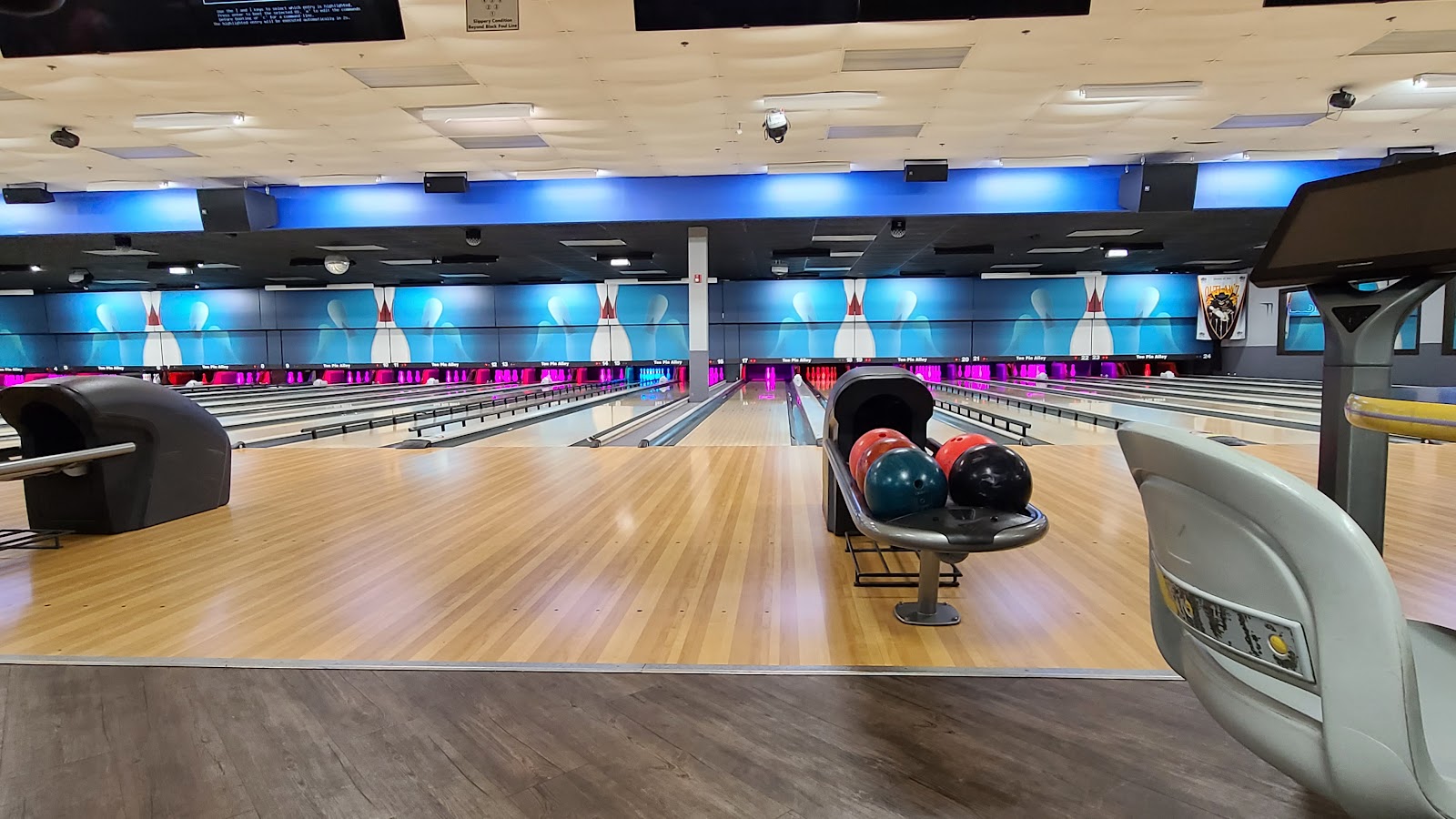 Ten Pin Alley